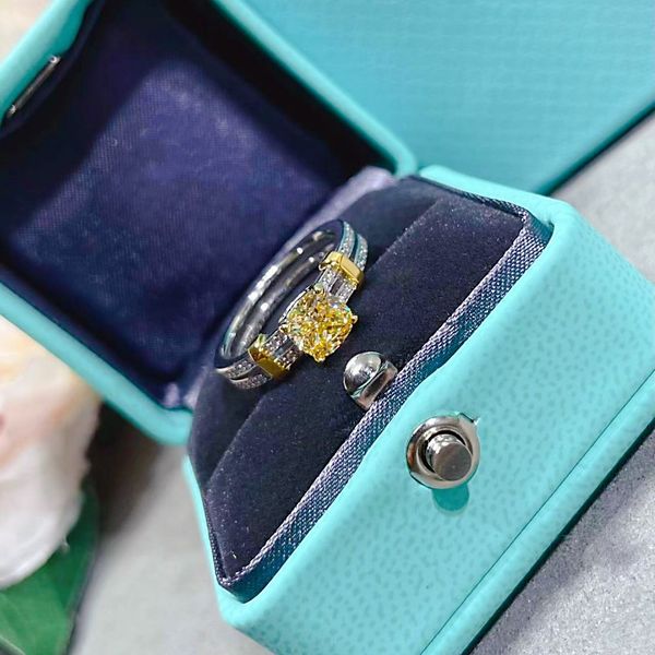 925 sterling silver jewelry diamond ring fashion designer women's wedding ring girl valentine's day gift with box, Slivery;golden
925 sterling silver jewelry diamond ring fashion designer women's wedding ring girl valentine's day gift with box, Slivery;golden