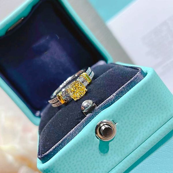 7a european and american popular ladies wedding diamond ring fashion designer white diamond yellow diamond ring girls love gift 925 sterling, Slivery;golden
7a european and american popular ladies wedding diamond ring fashion designer white diamond yellow diamond ring girls love gift 925 sterling, Slivery;golden