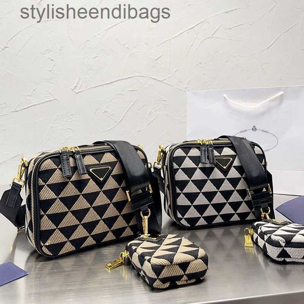 men camera bag embroidery crossbody shoulder bags women handbags triangle textile small purse luxury designer brand wallets gold hardware ny
men camera bag embroidery crossbody shoulder bags women handbags triangle textile small purse luxury designer brand wallets gold hardware ny