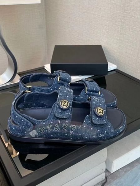 luxury designer women sandals designer casual slippers new outer wear printed buckle flat sandals indoor and outdoor shoes 2023c blue denim, Black
luxury designer women sandals designer casual slippers new outer wear printed buckle flat sandals indoor and outdoor shoes 2023c blue denim, Black
