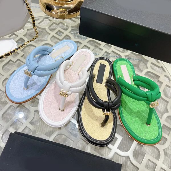 casual shoes 2023 designer slides women flip flops sheepskin sandal with double metal slippers summer beach sandals 35-41, Black
casual shoes 2023 designer slides women flip flops sheepskin sandal with double metal slippers summer beach sandals 35-41, Black