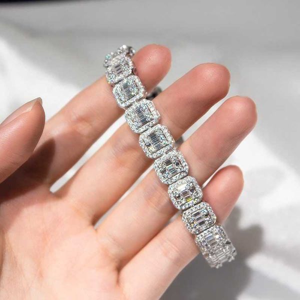 2023 new design hip hop jewelry 9mm sterling silver baguette moissanite men tennis bracelet
2023 new design hip hop jewelry 9mm sterling silver baguette moissanite men tennis bracelet