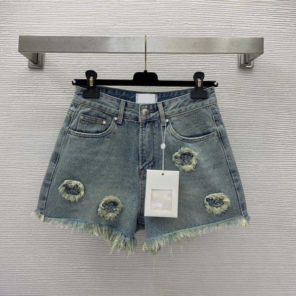 23ss womens shorts women designer clothes new summer embroidery 3d patch tassel fashion simple slim denim shorts women clothes, White;black
23ss womens shorts women designer clothes new summer embroidery 3d patch tassel fashion simple slim denim shorts women clothes, White;black