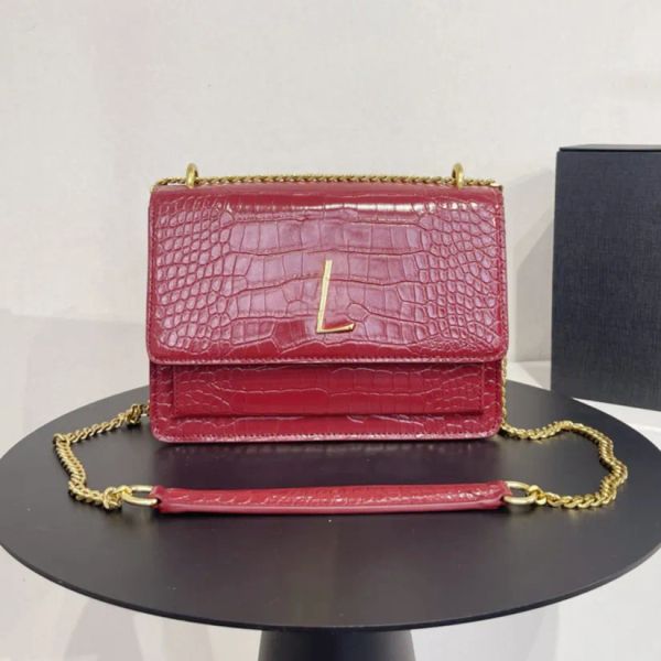 tote bag luxurys designers women shoulder messenger bags classic style fashion lady totes handbags purse with small
tote bag luxurys designers women shoulder messenger bags classic style fashion lady totes handbags purse with small