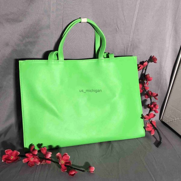 evening bags 2023 highquality s designers bags 3 sizes shoulder bags soft leather mini women handbag crossbody luxury tote fashion shopping
evening bags 2023 highquality s designers bags 3 sizes shoulder bags soft leather mini women handbag crossbody luxury tote fashion shopping