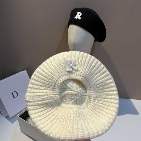 Fashion newsboy cap designer luxury beret 2022 New Knitted Beret Korean version ing Versatile casual artist hat Outdoor face small R letter bud, Milky white
Fashion newsboy cap designer luxury beret 2022 New Knitted Beret Korean version ing Versatile casual artist hat Outdoor face small R letter bud, Milky white