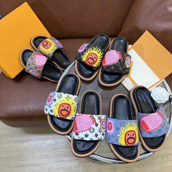 designer fashion slipper luxury embossed pool pillow slippers calf leather women sandal pillow comfortable sandals hook loop fastener mule s, Black
designer fashion slipper luxury embossed pool pillow slippers calf leather women sandal pillow comfortable sandals hook loop fastener mule s, Black