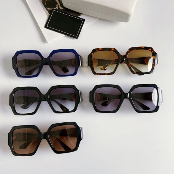 2023 designer sunglasses luxury polarized sunglasses personalized uv resistant popular men's and women's glasses women's glas, White;black
2023 designer sunglasses luxury polarized sunglasses personalized uv resistant popular men's and women's glasses women's glas, White;black