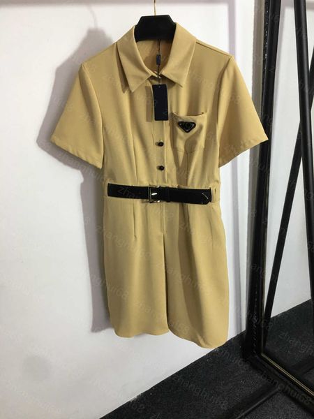 23ss women dress womens designer clothing summer dresses breast letter triangle pocket half-button belt waist lapel short-sleeved dress wome, Black;gray
23ss women dress womens designer clothing summer dresses breast letter triangle pocket half-button belt waist lapel short-sleeved dress wome, Black;gray