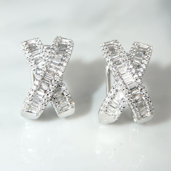 charm across lab diamond cz stud earring 925 sterling silver engagement wedding earrings for women bridal gemstone party jewelry
charm across lab diamond cz stud earring 925 sterling silver engagement wedding earrings for women bridal gemstone party jewelry
