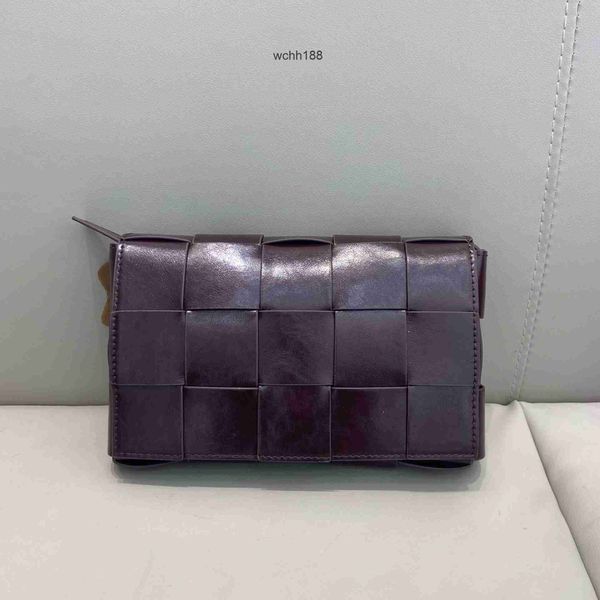bags shoulder bag 2023 bottegas evening designer oblique venetass cassettes straddle fashion woven versatile one elegant simple women's
bags shoulder bag 2023 bottegas evening designer oblique venetass cassettes straddle fashion woven versatile one elegant simple women's