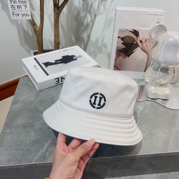 bucket hat designer hat luxury hats for men beach hat women solid color fisherman's hat logo jacquard fashion casual hat summer sun hat, Blue;gray
bucket hat designer hat luxury hats for men beach hat women solid color fisherman's hat logo jacquard fashion casual hat summer sun hat, Blue;gray