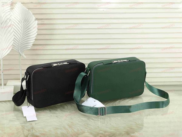 black green shoulder bag diagonal cross bag luxury ipod case crocodile pattern designer bags letter embroidered strap pack
black green shoulder bag diagonal cross bag luxury ipod case crocodile pattern designer bags letter embroidered strap pack