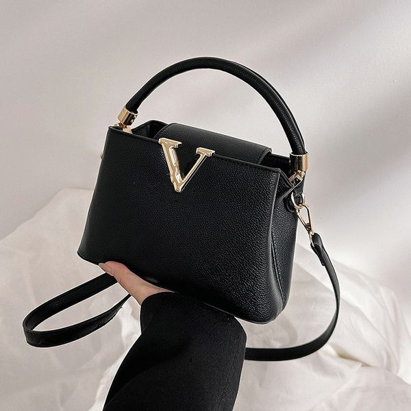 wholesale 2023 day packs new women's crossbody bag advanced and versatile women's bag hands improve quality donkey bag
wholesale 2023 day packs new women's crossbody bag advanced and versatile women's bag hands improve quality donkey bag