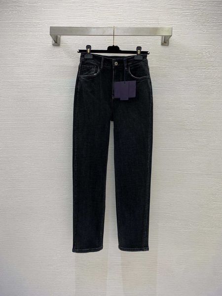 23ss womens pants denim jeans designer women jeans simple fashion inverted triangle decoration high elastic thin harold dad jeans women clot, Blue
23ss womens pants denim jeans designer women jeans simple fashion inverted triangle decoration high elastic thin harold dad jeans women clot, Blue