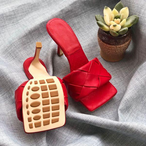 2023 summer new woven slippers woman open toe comfortable slip on cow tendon anti slip sole roman shoes big size 42 43 44, Black
2023 summer new woven slippers woman open toe comfortable slip on cow tendon anti slip sole roman shoes big size 42 43 44, Black
