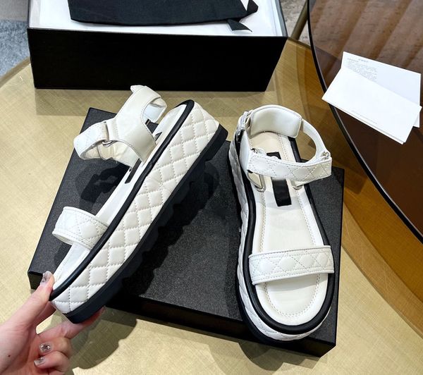 summer must-have one-line buckle all matching diamond plaid platform sandals casual comfort, comfort, designer factory shoelace box, Black
summer must-have one-line buckle all matching diamond plaid platform sandals casual comfort, comfort, designer factory shoelace box, Black