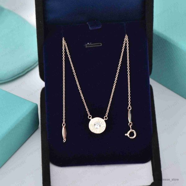 pendant necklaces luxury round solitaire necklace women couple pendant designer neck jewelry christmas gift with r230615, Silver
pendant necklaces luxury round solitaire necklace women couple pendant designer neck jewelry christmas gift with r230615, Silver