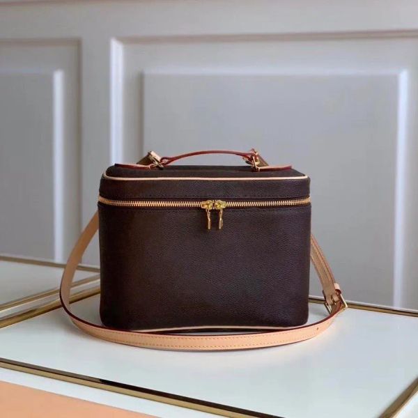 wholesale bucket bag for women classic cosmetic case leather women shoulder bag tote handbag presbyopic purse makeup case purse cosmetic bag
wholesale bucket bag for women classic cosmetic case leather women shoulder bag tote handbag presbyopic purse makeup case purse cosmetic bag