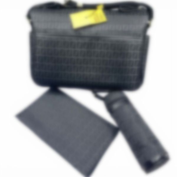 2023 new europe and the united states travel child care portable classic large capacity single shoulder mommy bag cushion bottle bag three-p
2023 new europe and the united states travel child care portable classic large capacity single shoulder mommy bag cushion bottle bag three-p
