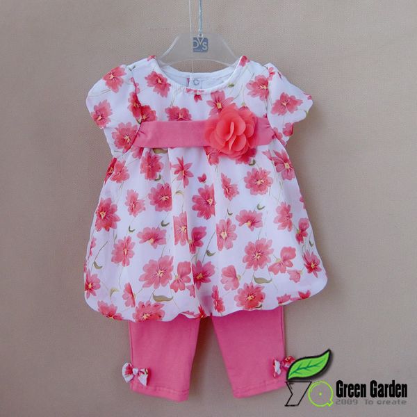 summer chiffon printed t-shirt and pants two-piece set, White
summer chiffon printed t-shirt and pants two-piece set, White