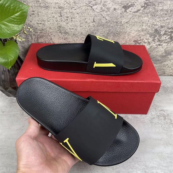 2023- women designer slipper slide sandals summer classic brand beach casual sandals size 35-46, Black
2023- women designer slipper slide sandals summer classic brand beach casual sandals size 35-46, Black