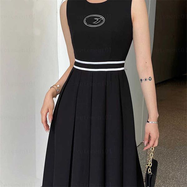 summer designers elegant black dress chest pattern print decoration letters rubber band waist design summer fashion sleeveless designer dres, Black;gray
summer designers elegant black dress chest pattern print decoration letters rubber band waist design summer fashion sleeveless designer dres, Black;gray