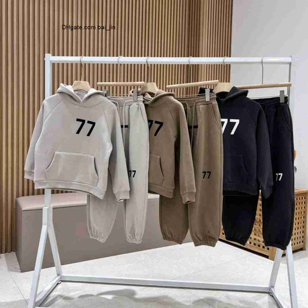 designer sets kids ess warm tracksuit long sleeve hoodies pullovers ess letter sweatshirt and pant jogger loose youth boys girls clothing ca, White
designer sets kids ess warm tracksuit long sleeve hoodies pullovers ess letter sweatshirt and pant jogger loose youth boys girls clothing ca, White