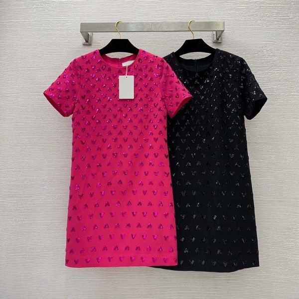 23ss summer dresses women dress women designer clothes full of v-letter heavy work two piece embroidered round neck short sleeve dress women, Black;gray
23ss summer dresses women dress women designer clothes full of v-letter heavy work two piece embroidered round neck short sleeve dress women, Black;gray