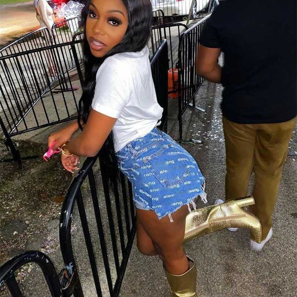 summen women trend denim shorts designer letter printed short jeans pants straight barrel high waist versatile clothing, White;black
summen women trend denim shorts designer letter printed short jeans pants straight barrel high waist versatile clothing, White;black