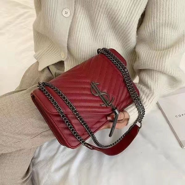 women's bags, handbags, women's designer leather clutches, shoulder bags, women's purses, wallets, messenger bags female bag 
women's bags, handbags, women's designer leather clutches, shoulder bags, women's purses, wallets, messenger bags female bag