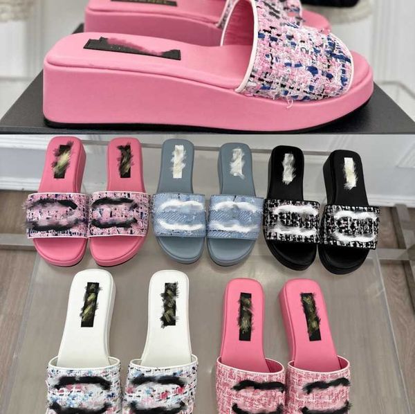 2023 new ladies tweed wedge slippers platform sandal interlocking c women shoes thick bottom pump slides lambskin mules elegent wedding part, Black
2023 new ladies tweed wedge slippers platform sandal interlocking c women shoes thick bottom pump slides lambskin mules elegent wedding part, Black