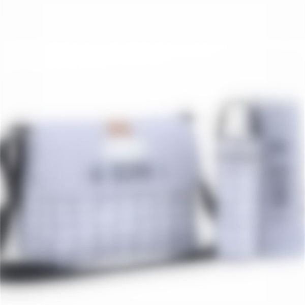 2023 new europe and the united states travel child care portable classic large capacity single shoulder mommy bag cushion bottle bag three-p
2023 new europe and the united states travel child care portable classic large capacity single shoulder mommy bag cushion bottle bag three-p