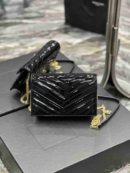 luxury shoulder fashion bags quality patent cow leather woc 19cm brand designer gold alphabet y charm singler chain handbag for women with o
luxury shoulder fashion bags quality patent cow leather woc 19cm brand designer gold alphabet y charm singler chain handbag for women with o