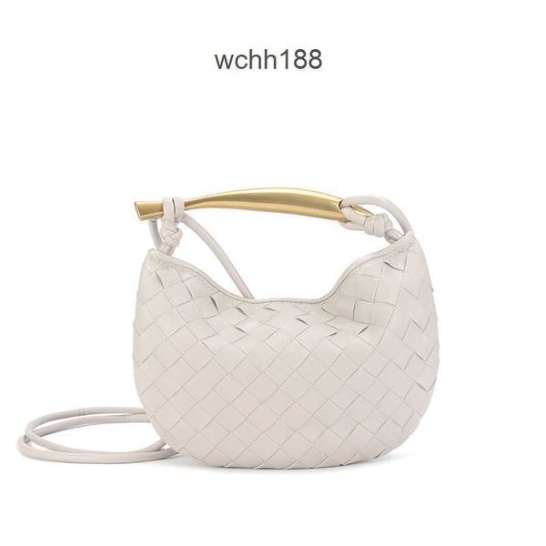 girl woven 2023 bottegas bag designer venetas bags sardine totes strap crossbody summer women's leather design metal half moon handbag
girl woven 2023 bottegas bag designer venetas bags sardine totes strap crossbody summer women's leather design metal half moon handbag