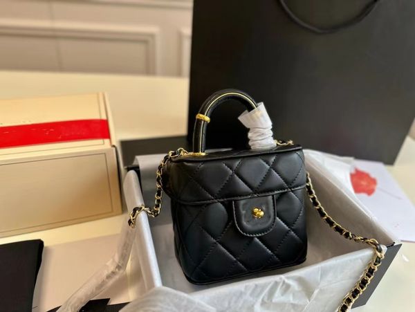 2023 ms handle bags fashionable hairdressing cosmetic bag designers cosmetics is travel bag ladies wallet handbag
2023 ms handle bags fashionable hairdressing cosmetic bag designers cosmetics is travel bag ladies wallet handbag