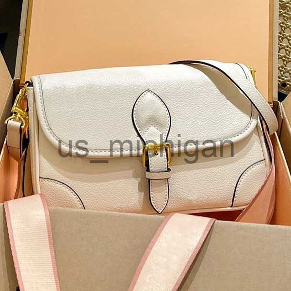 evening bags designer bags shoulder bag totes real leather luxury old flower diane baguette handbag largecapacity canvas strap embossed lett
evening bags designer bags shoulder bag totes real leather luxury old flower diane baguette handbag largecapacity canvas strap embossed lett