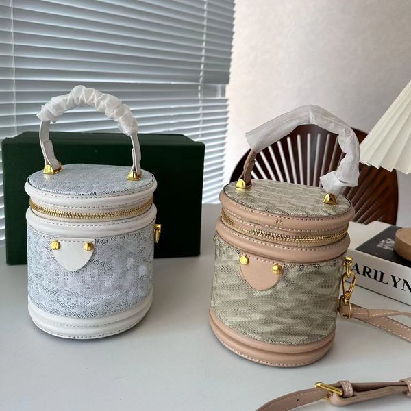 fashion designer bag temperament personality all match high-grade sense of handbag commuting atmosphere bucket bag
fashion designer bag temperament personality all match high-grade sense of handbag commuting atmosphere bucket bag