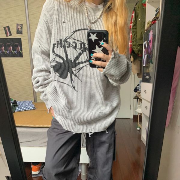 2022 new american style vintage street style sweater, y2k autumn and winter broken hole hundred take guard coat upper, White;black
2022 new american style vintage street style sweater, y2k autumn and winter broken hole hundred take guard coat upper, White;black