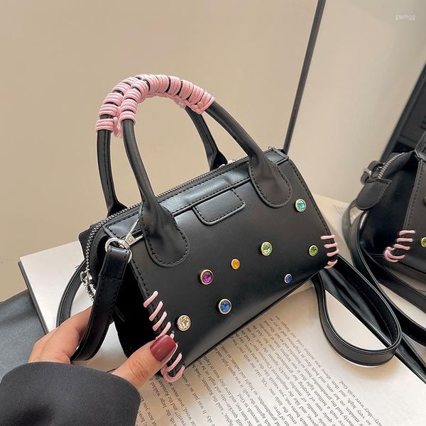 luxury brand women handbag diamond female shoulder bag leather designer crossbody trend clutches
luxury brand women handbag diamond female shoulder bag leather designer crossbody trend clutches