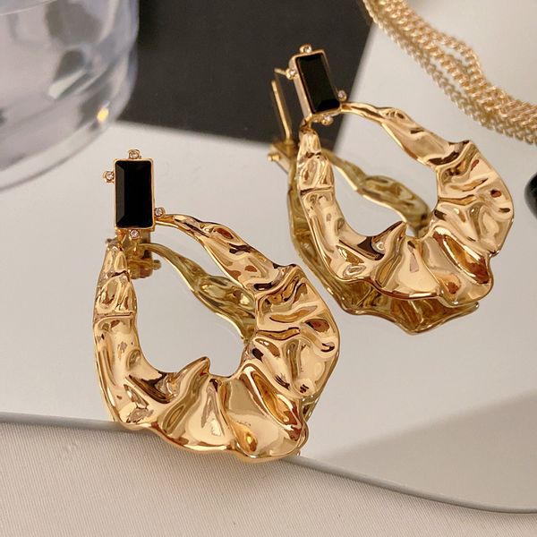fashion charm earrings 925 silver needle minority exaggerated curved irregular fold metal sense big drop earrings copper gold plated earring, Golden
fashion charm earrings 925 silver needle minority exaggerated curved irregular fold metal sense big drop earrings copper gold plated earring, Golden