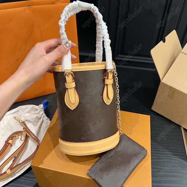 2 pcs set totes bag lady shoulder bag luxurys handbags fashion crossbody designer leather pochette flower letters cross body with wallet coi
2 pcs set totes bag lady shoulder bag luxurys handbags fashion crossbody designer leather pochette flower letters cross body with wallet coi