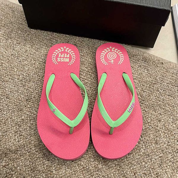 ins super lovers alphabet luminous slippers candy color fashion wear flat slippers outside, Black
ins super lovers alphabet luminous slippers candy color fashion wear flat slippers outside, Black