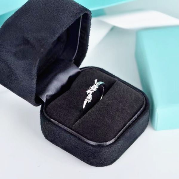 designer women's tie rings classic luxury rings fashion rings party gifts birthday gifts jewelry factory, Slivery;golden
designer women's tie rings classic luxury rings fashion rings party gifts birthday gifts jewelry factory, Slivery;golden
