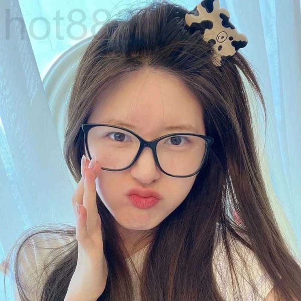 fashion sunglasses frames designer cute black eyeglass frame, women's woven legs, plain and versatile eyeglass frame st4t
fashion sunglasses frames designer cute black eyeglass frame, women's woven legs, plain and versatile eyeglass frame st4t