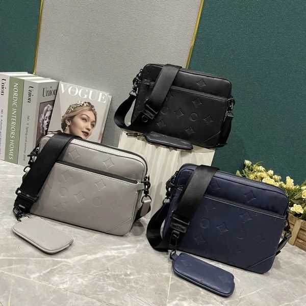 mens messenger bag 3 in 1 cross body cowhide embossed floral letter bags luxurys designers crossbody shoulder bag handle purse wallets totes
mens messenger bag 3 in 1 cross body cowhide embossed floral letter bags luxurys designers crossbody shoulder bag handle purse wallets totes