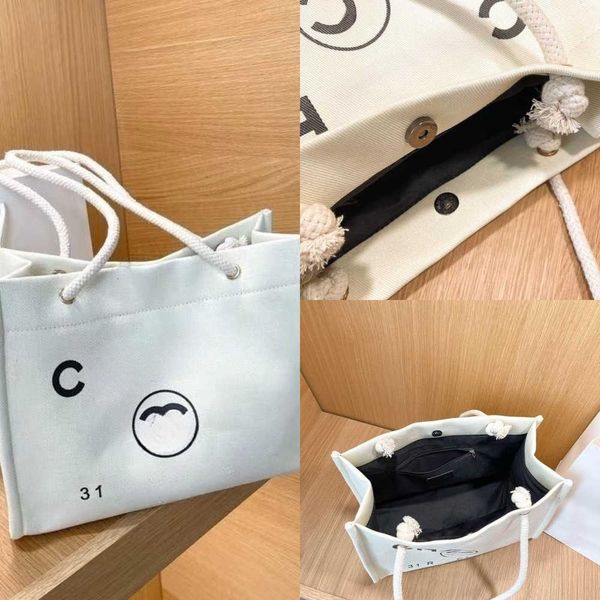 designer handbag c bag canvas one shoulder tote net infrared high appearance fashion commuter
designer handbag c bag canvas one shoulder tote net infrared high appearance fashion commuter