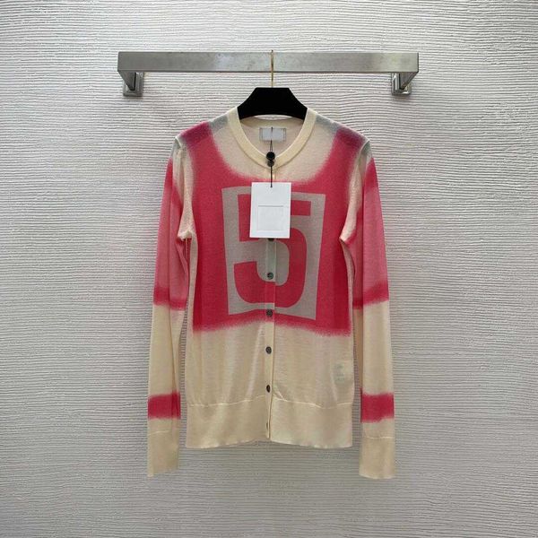 23ss women sweater women designer clothes new woolen sweater 5-line color matching printing long-sleeved knitted cardigan thin coat women cl, White;black
23ss women sweater women designer clothes new woolen sweater 5-line color matching printing long-sleeved knitted cardigan thin coat women cl, White;black