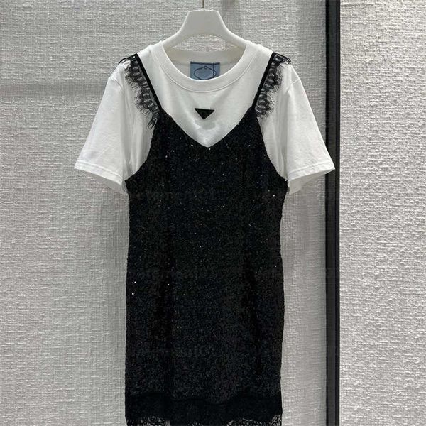 fashion dress womens designer clothing fake two pieces of white tshirt cotton knit spliced black sequin lace slim version flower border skir, Black;gray
fashion dress womens designer clothing fake two pieces of white tshirt cotton knit spliced black sequin lace slim version flower border skir, Black;gray