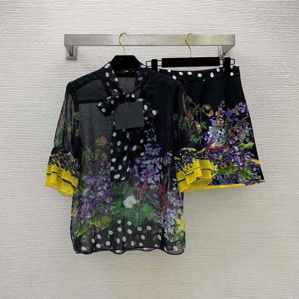 23ss women shorts set women designer clothes heavy industry diamond studded beaded rabbit printing gold thread shirt high waist short suit w, White
23ss women shorts set women designer clothes heavy industry diamond studded beaded rabbit printing gold thread shirt high waist short suit w, White